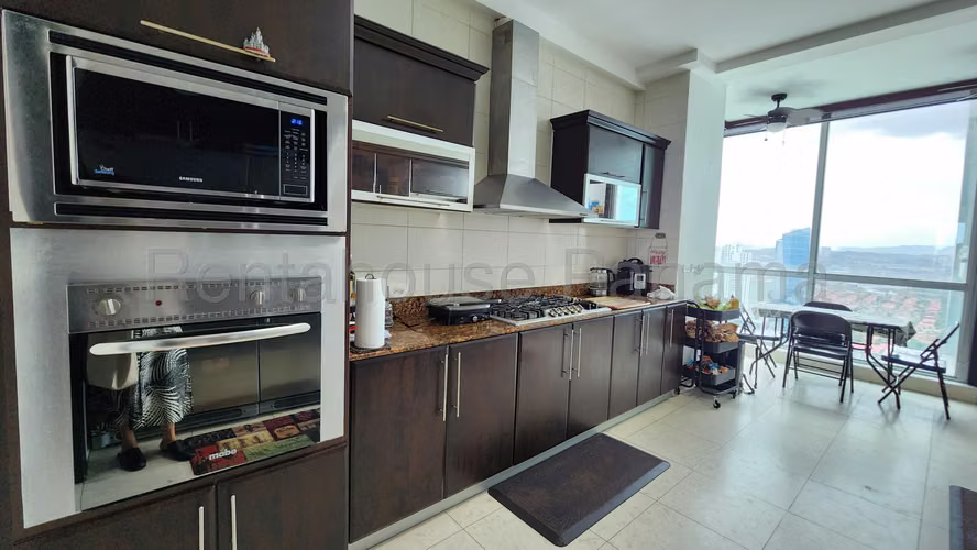 Amplio Apartamento en Venta en Costa del Este 27PPM761