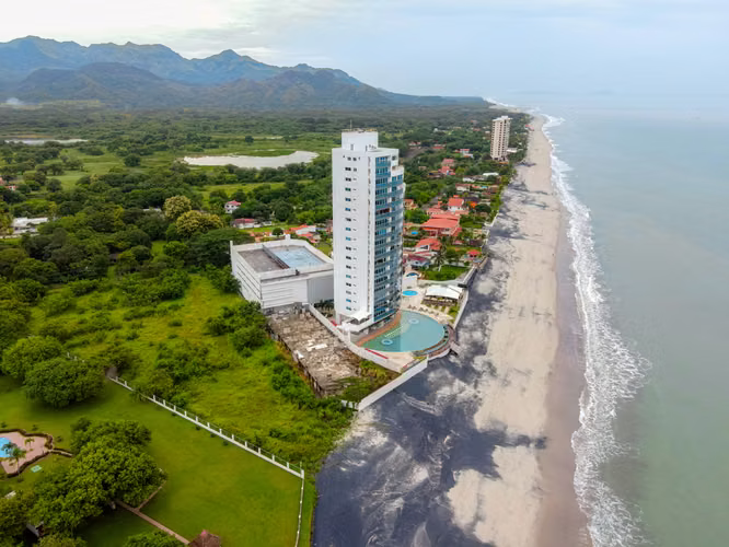 Apartamento con Vista al Mar en Alquiler en PH Ocean Waves, Nueva Gorgona