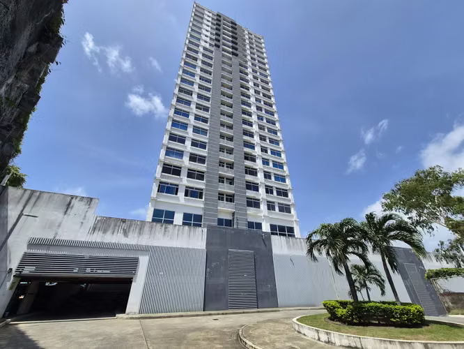 Apartamento Amoblado en PH Torres de Montserrat | B/.750