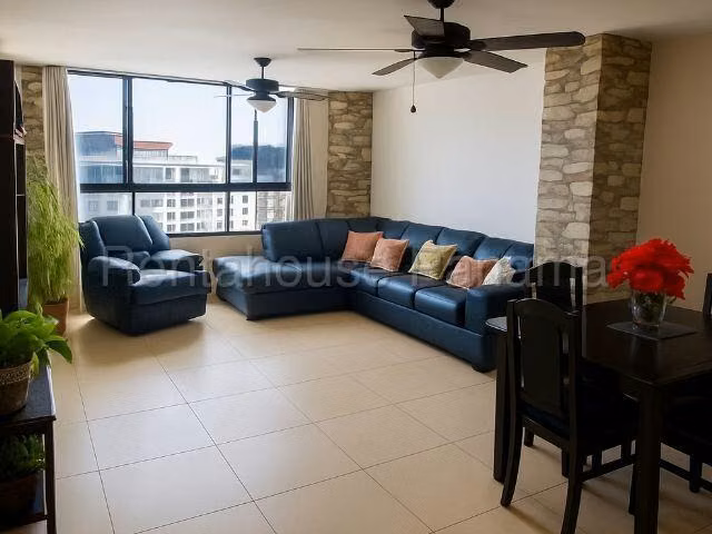 Cómodo Apartamento en Venta en Condado del Rey 26PPM3480