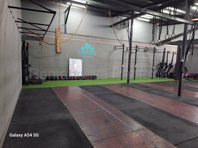 Venta de casa comercial en San Francisco AK