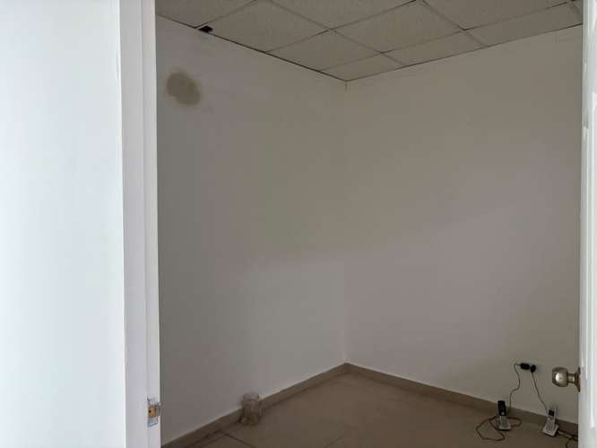Alquiler | Oficinas 42.70 Mts2 | Tumba Muerto-Century Tower - Imagen 4