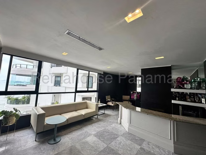 Alquiler de apartamento en Punta Paitilla    AK