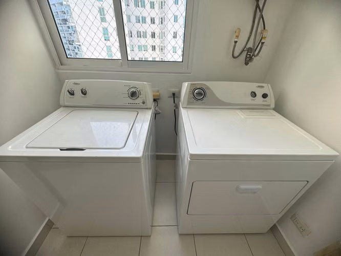 Alquiler de Apartamento en Clayton, Ph Clayton Park. 