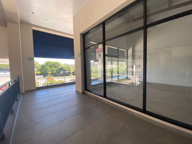Local Comercial en Northside Galleries | Brisas del Golf