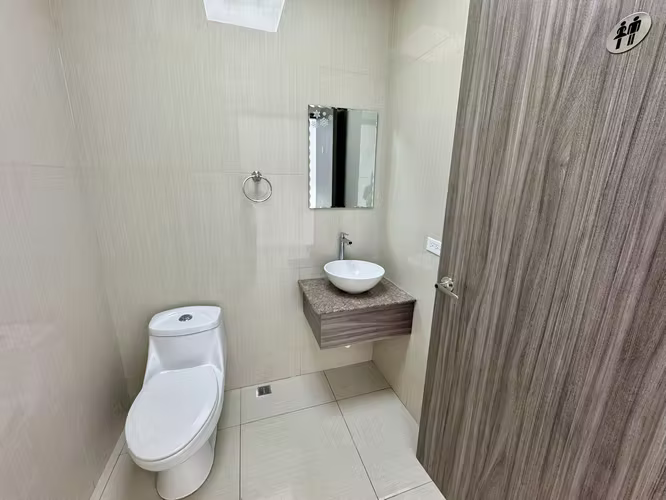 OFICINA 60 m² · RBS TOWER · LISTA PARA OPERAR