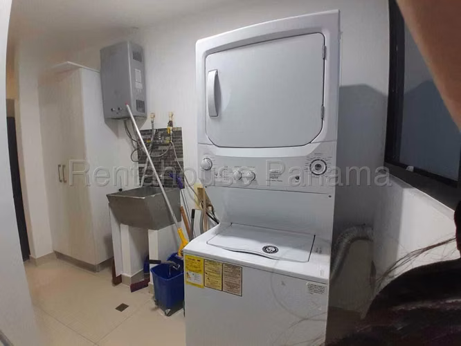 Se Alquila Apartamento en Bellavista DPA27-468