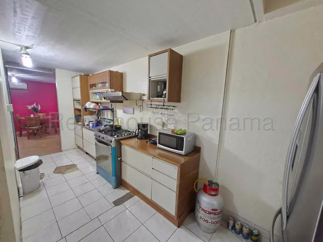 Se Vende Casa en Parque Lefevre DPA26-8191