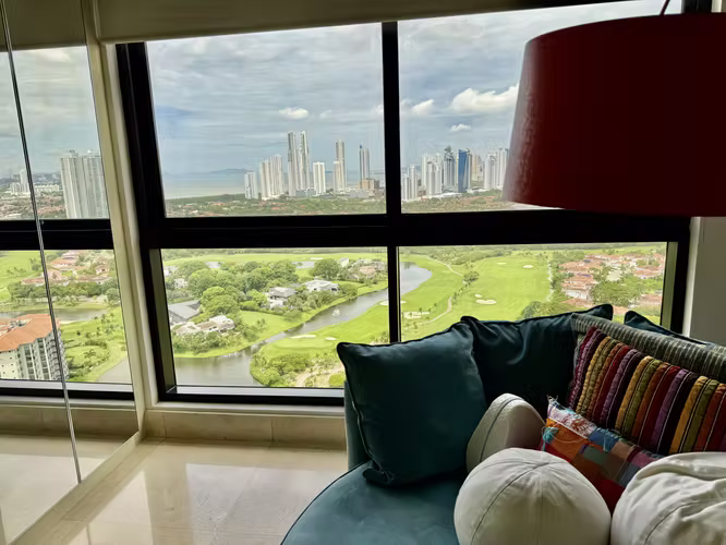 VENTA PENTHOUSE EN SANTA MARIA OPORTUNIDAD ec