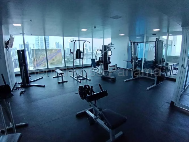 Se Vende Apartamento en Avenida Balboa MDV27-753