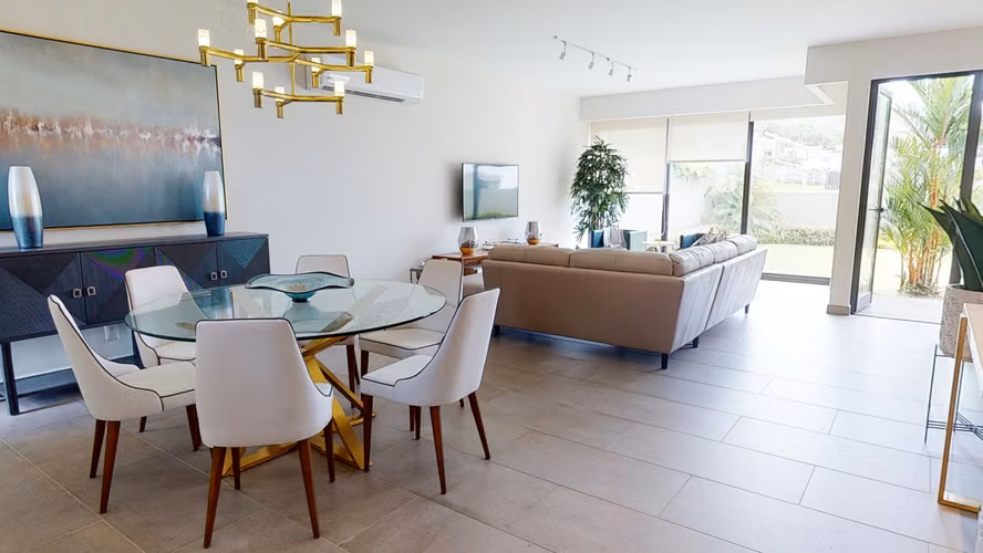 SE VENDE CASA - ALTOS DE PANAMÁ