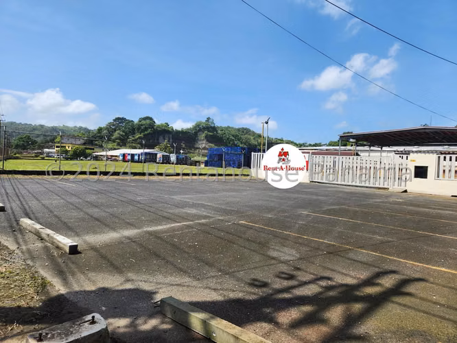 ALQUILO Galera en Colon 1200m2.