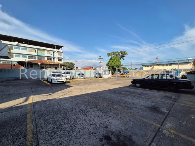 ¡Oportunidad en Río Abajo! Se vende galera en plena Vía España 6340m2
