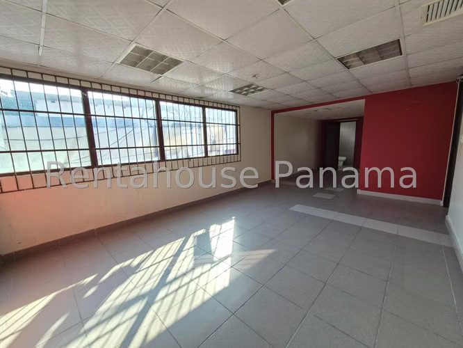 ¡Oportunidad en Río Abajo! Se vende galera en plena Vía España 6340m2