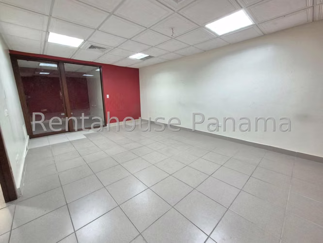 ¡Oportunidad en Río Abajo! Se vende galera en plena Vía España 6340m2