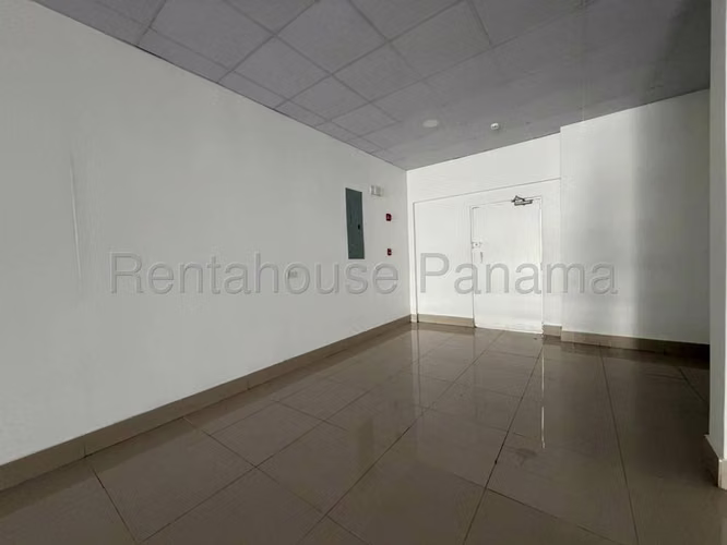 Local Comercial en Alquiler en Juan Diaz JG
