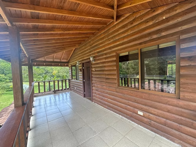 Alquiler de Casa en El Valle, El Pedregal, 3,975m2 de Terreno y 310m2 de construcción