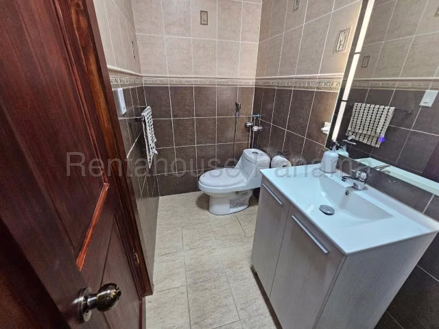 Venta de Casa Ph Villa Las Acacias en Don Bosco 26LBR9077