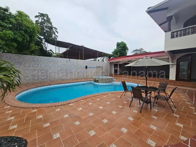 Venta de Casa Ph Villa Las Acacias en Don Bosco 26LBR9077