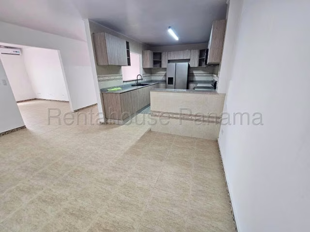 Venta de Casa Ph Villa Las Acacias en Don Bosco 26LBR9077