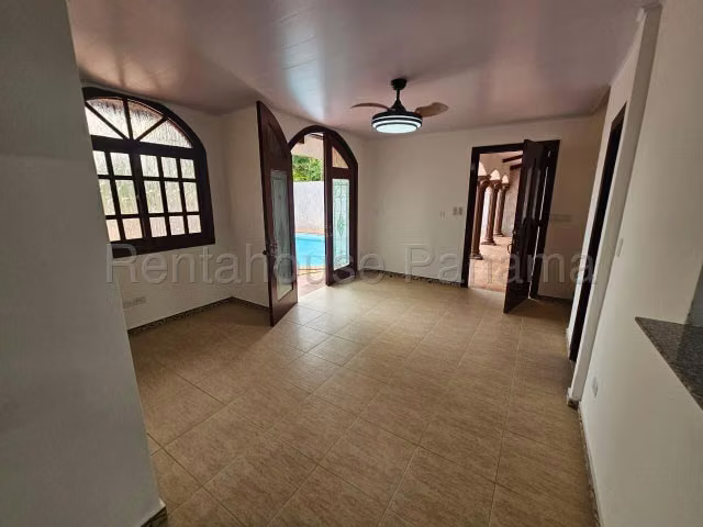 Venta de Casa Ph Villa Las Acacias en Don Bosco 26LBR9077