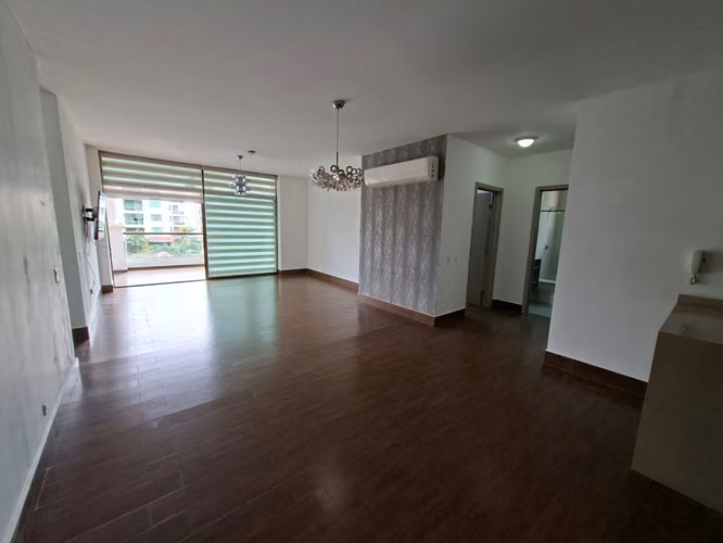 267923. Se vende al mejor precio, apartamento de 156m, 3 recamaras