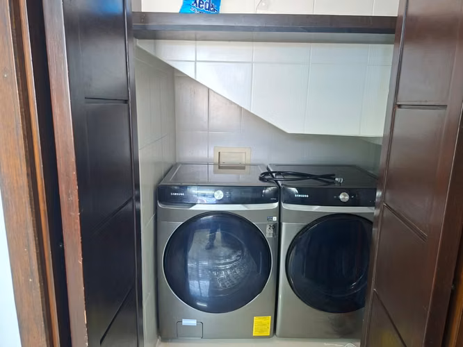 268838. Se alquila casa 175m, 3 recamaras, 3 baños, linea blanca.