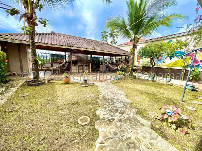VENTA DE CASA EN VILLA ZAITA  - PRADERAS DEL ROCÍO
