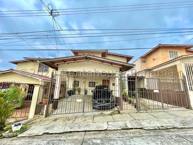 HOUSE FOR SALE IN VILLA ZAITA - PRADERAS DEL ROCÍO