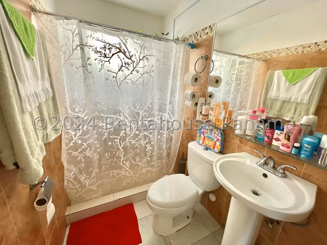 VENTA DE CASA EN VILLA ZAITA  - PRADERAS DEL ROCÍO