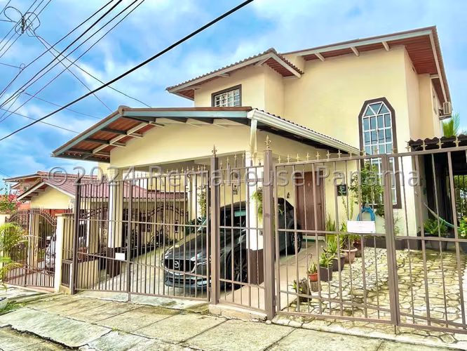 VENTA DE CASA EN VILLA ZAITA  - PRADERAS DEL ROCÍO