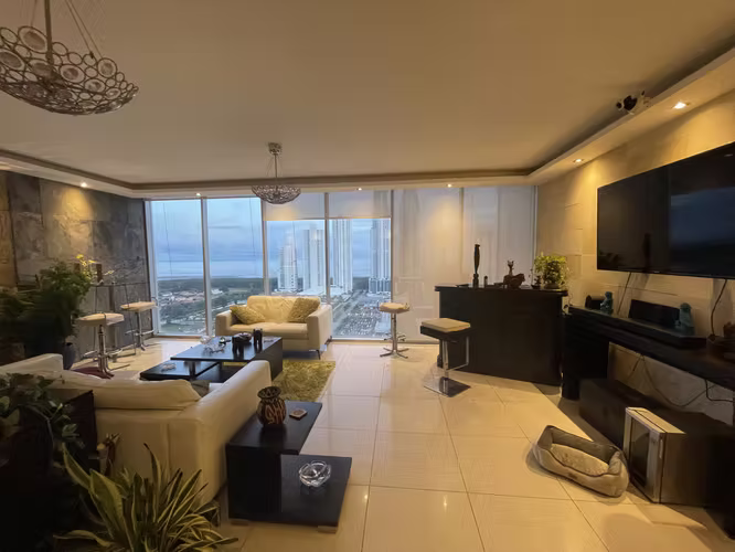 Vendo en Costa del Este Apartamento