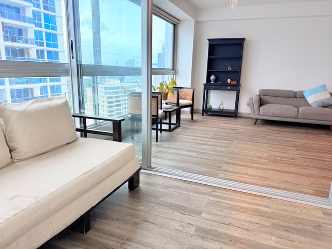 ALQUILER DE APARTAMENTO EN AVENIDA BALBOA