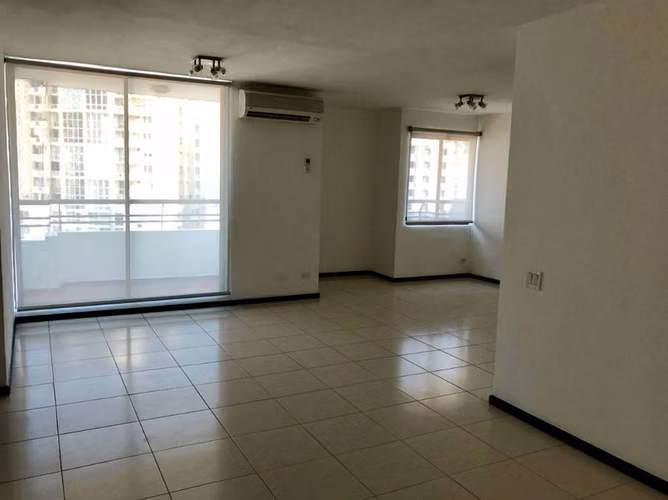 Apartamento en venta en Punta Pacífica