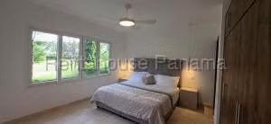 Alquiler de Casa con 740m2 en Cocoli PH Country Club 27-635SR
