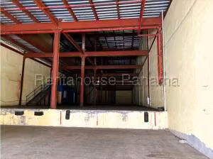 Alquiler de Galera con 2400m2 en Colon, Cocosolito 27-630SR