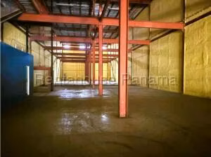 Alquiler de Galera con 2400m2 en Colon, Cocosolito 27-630SR