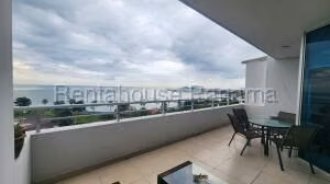Venta de Apartamento con 110m2 en Avenida Balboa PH Destiny 27-617SR