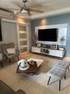 Venta de Casa con 264m2 en Versalles PH Versalles I  27-610SR