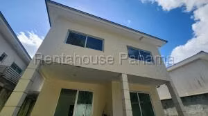 Venta de Casa con 353m2 en Altos de Panama PH Altos del Parque 27-620SR