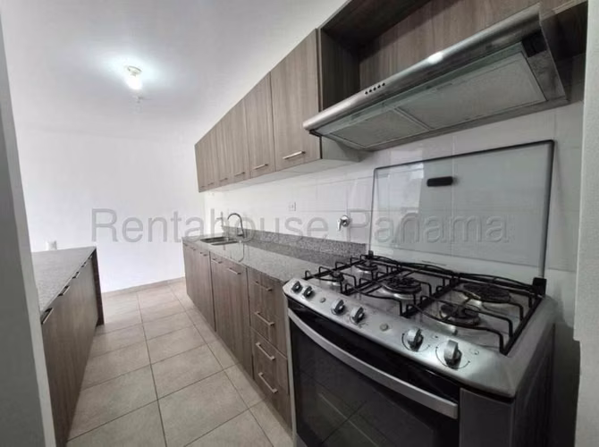 Apartamento en alquiler en Hacienda Golf | 2 Recámaras | Amplia Terraza | Brisas del Golf 27MGO790