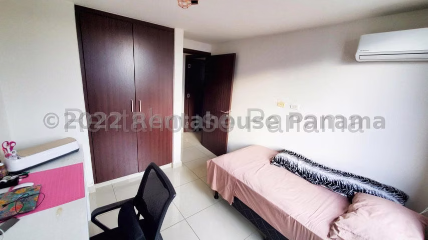 Venta de Apartamento PH Condado Country Club 26LBR8418