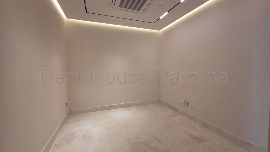 ALQUILER Apartamento de 281m2 en Ocean Reef AMD