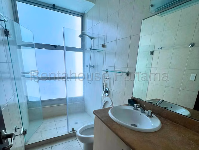 ALQUILER Apartamento de 400m2 Punta Pacifica AMD