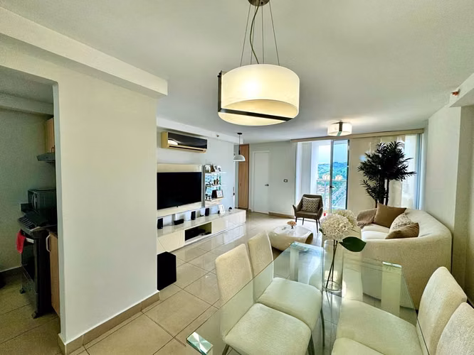 Venta de Apartamento en PH Rokas 1, Ancón