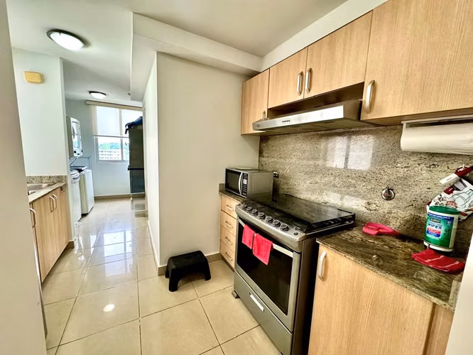 Venta de Apartamento en PH Rokas 1, Ancón