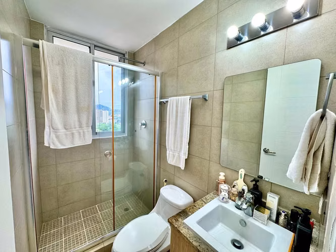Venta de Apartamento en PH Rokas 1, Ancón