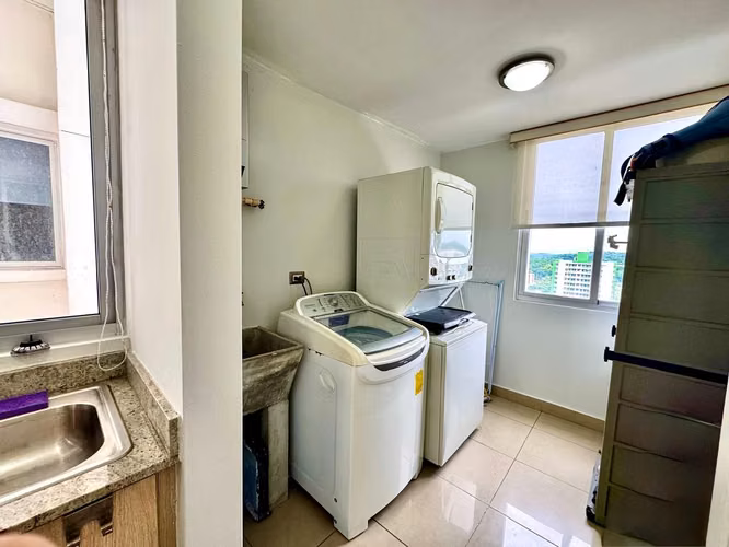 Venta de Apartamento en PH Rokas 1, Ancón