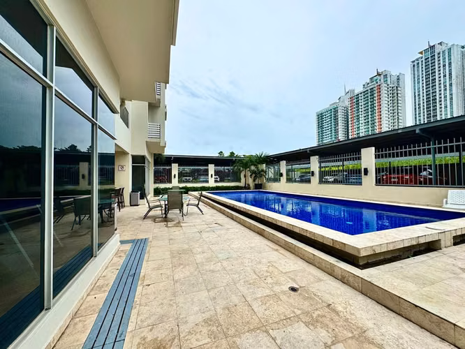 Venta de Apartamento en PH Rokas 1, Ancón