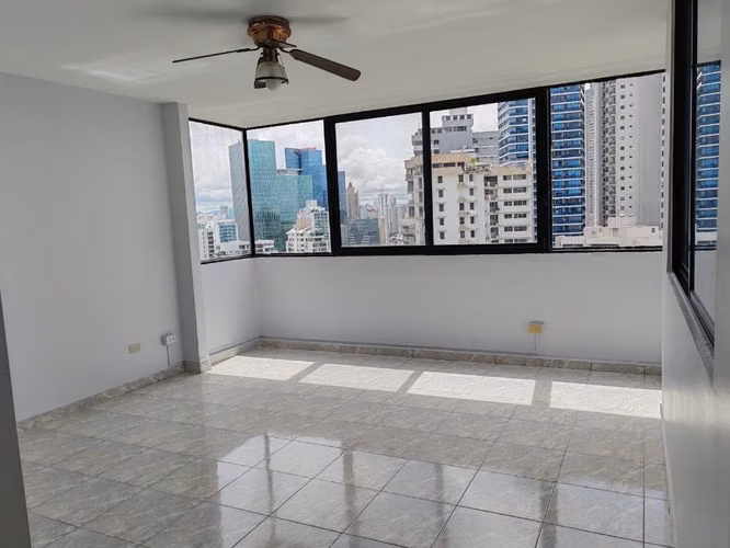 Enorme apartamento en Paitilla Penthouse
